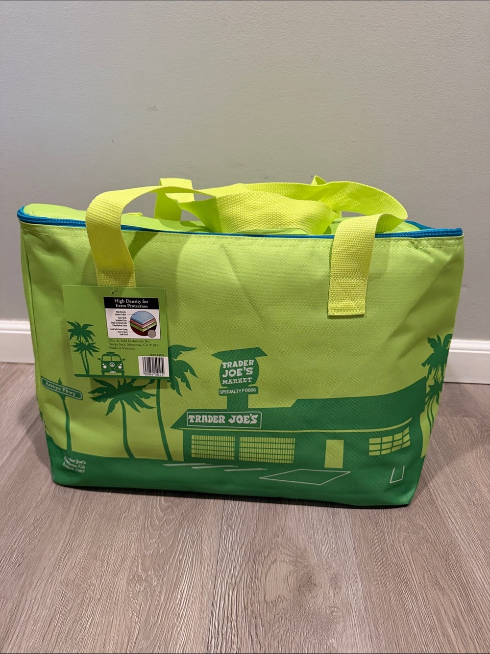 Trader Joe’s Large Reusable Insulated Tote Bag - Lime Green